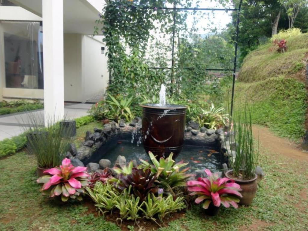 Casa Monte Rosa Puncak Exterior foto
